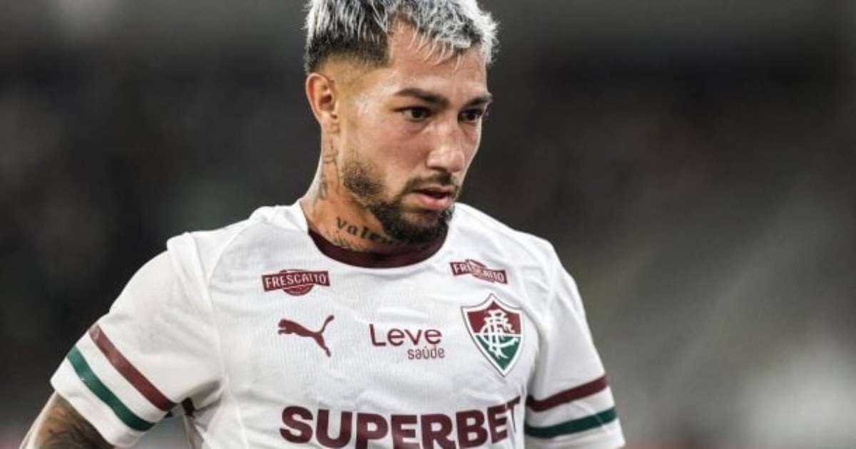Acosta, do Fluminense, entra pendurado em duelo decisivo contra o Vasco