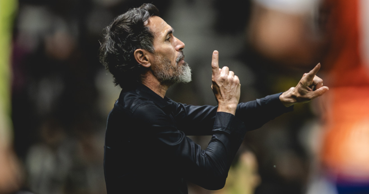 Domínguez admite peso da torcida na Arena MRV e elogia atuação fora
