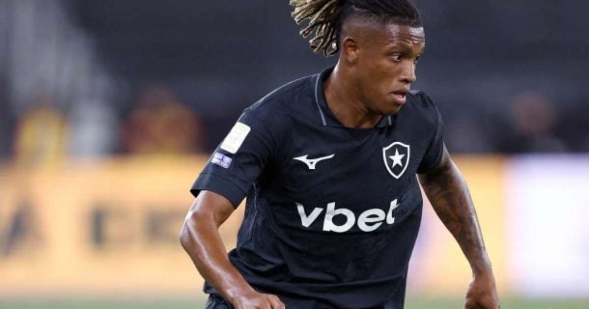 Atalanta deve formalizar oferta a Danilo, do Botafogo, nesta quarta