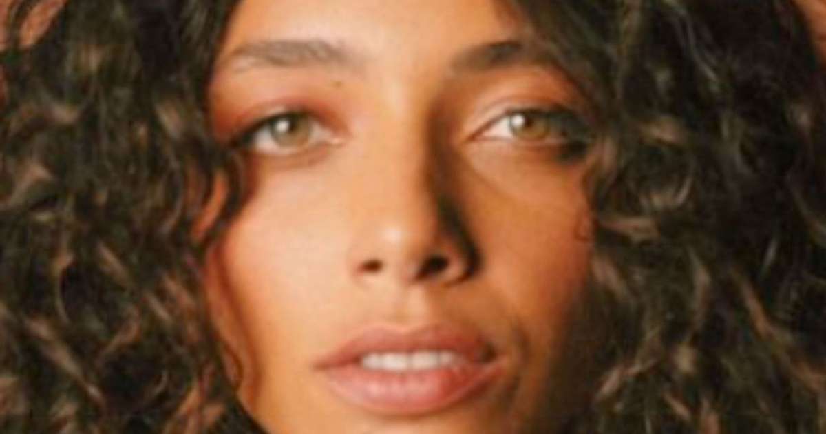 Após rumor de romance com Anitta, Alice Carvalho explica discrição ao abordar relação 'de CPF para CPF': 'A minha intimidade com outra pessoa não pode ser de mais ninguém'