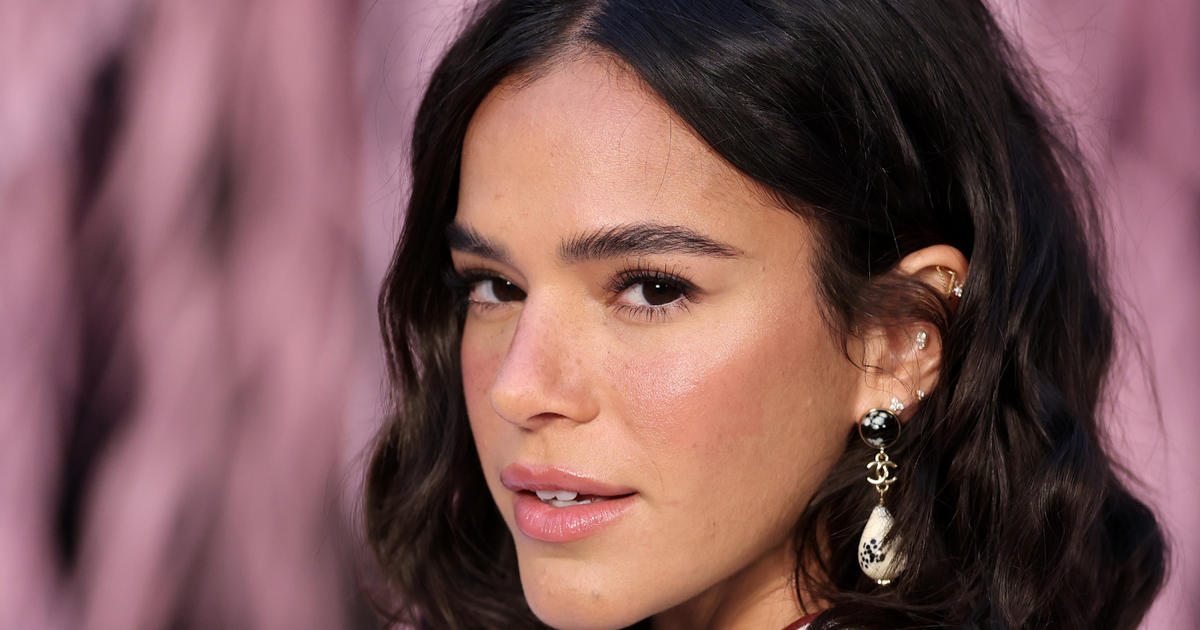 'Uma das maiores estrelas do Brasil': imprensa internacional faz raio-X da carreira de Bruna Marquezine após namoro com Shawn Mendes; veja destaques