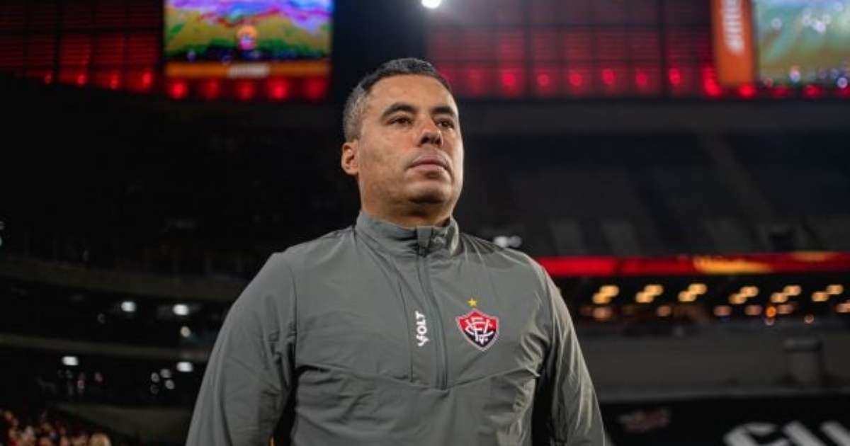Jair Ventura provoca Athletico: "Tem que estudar mais"