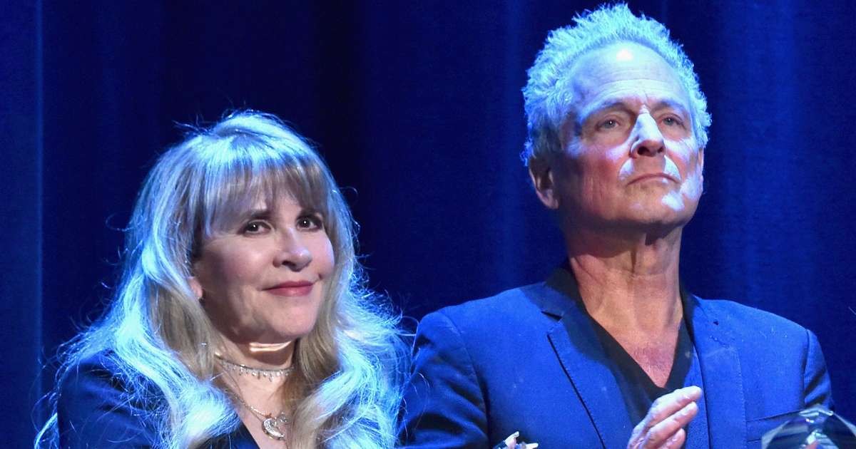 Lindsey Buckingham e Stevie Nicks estão 'conversando o tempo todo'