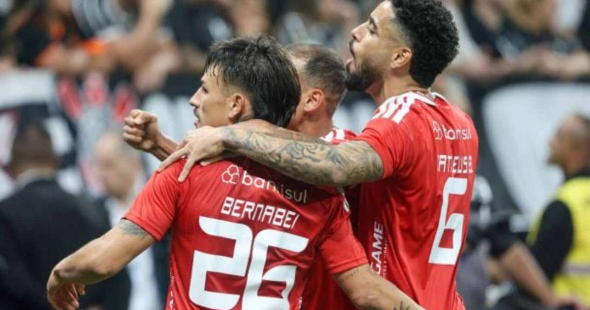 Internacional garante vaga nas quartas de final da Copa do Brasil ao eliminar o Corinthians, apesar da derrota