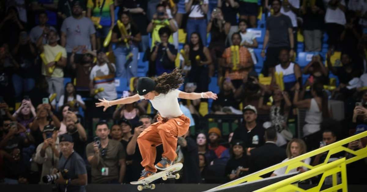 Rayssa Leal torce o pé em treino no Rio, mas confirma participação no SLS Takeover