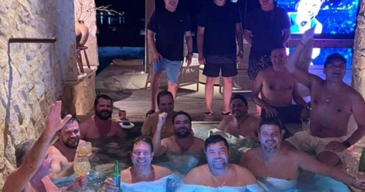 PF encontra foto de advogado investigado em piscina com deputados e senadores