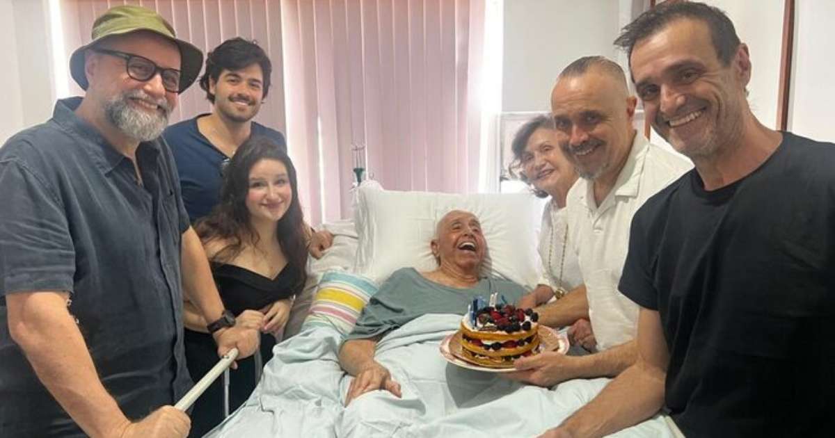 Mauro Mendonça celebra família reunida em foto para o Dia dos Pais