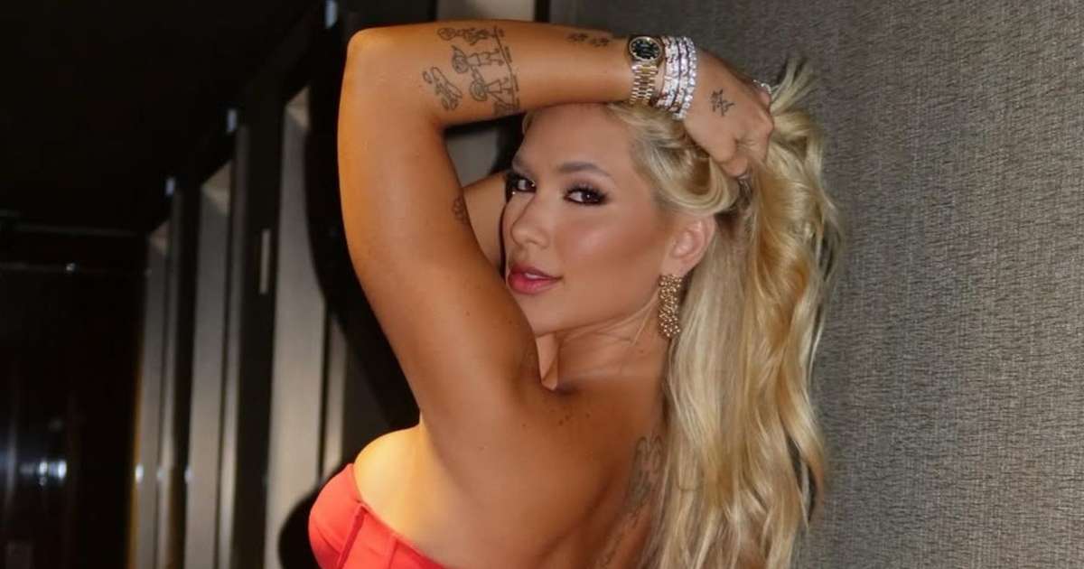 'A mãe tá on': após modelo expor atitude polêmica de Vini Jr., Virgínia provoca com look vermelho curtinho tomara que caia e deixa web babando. Fotos!