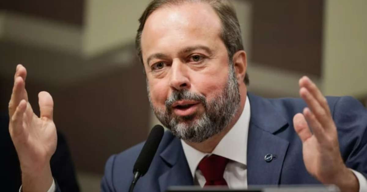Lula assinará nos próximos dias decreto que amplia acesso ao mercado livre de energia, diz Silveira