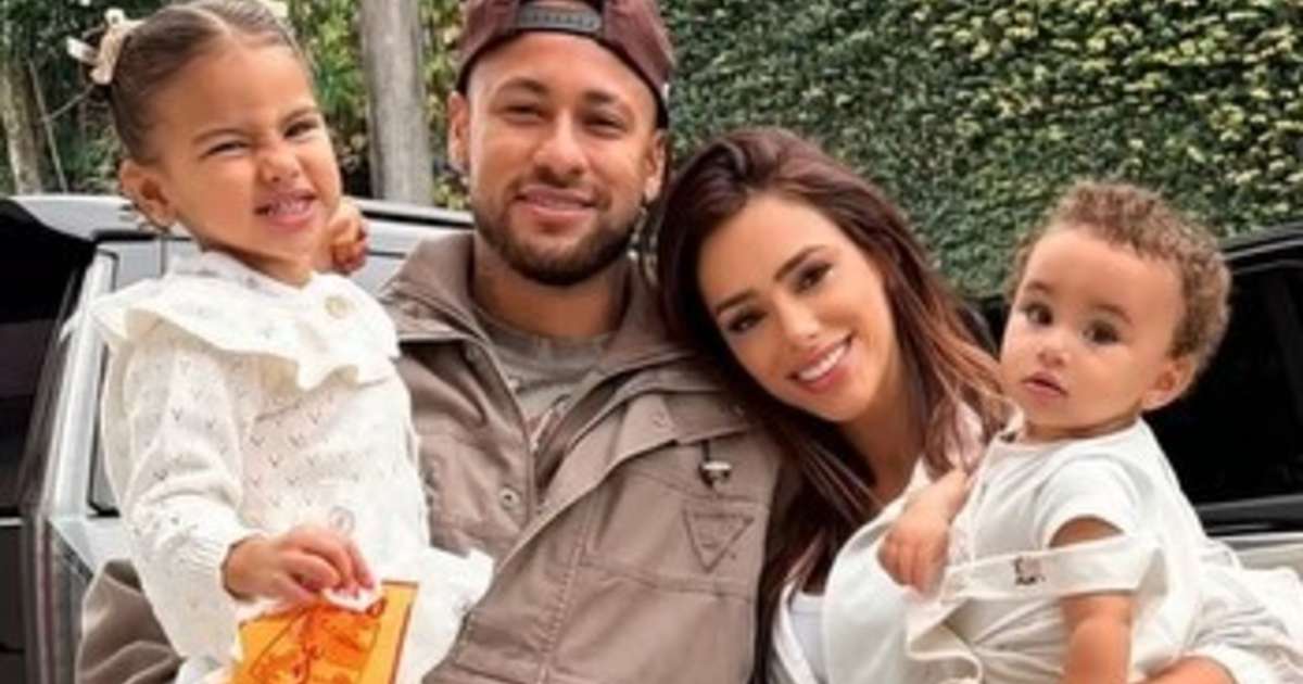 Pechincha: Veja os looks da 25 de Março da família de Neymar em festa