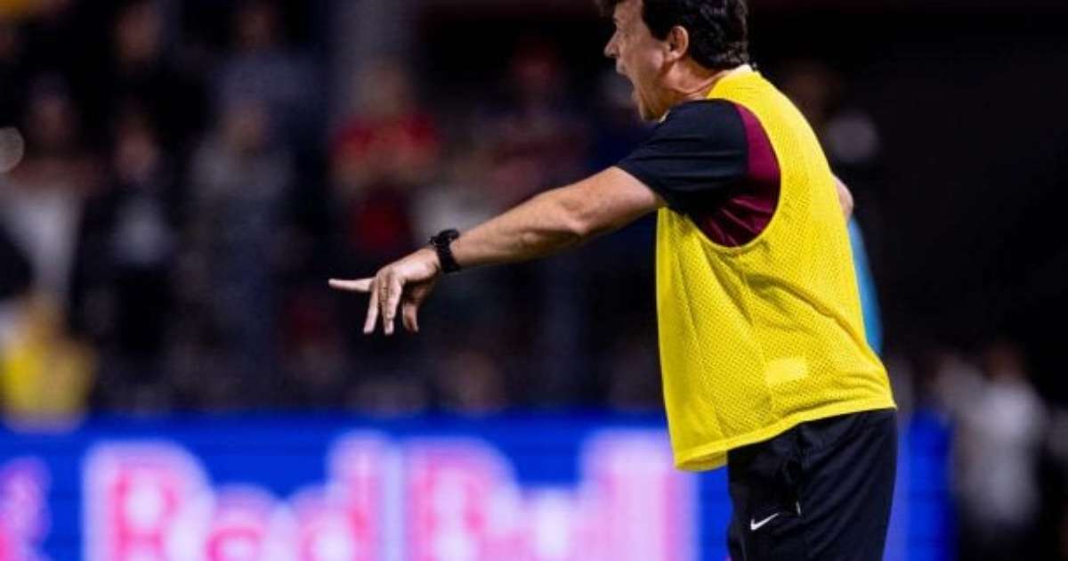 Diniz: "Disposição física dos jogadores foi algo impressionante"
