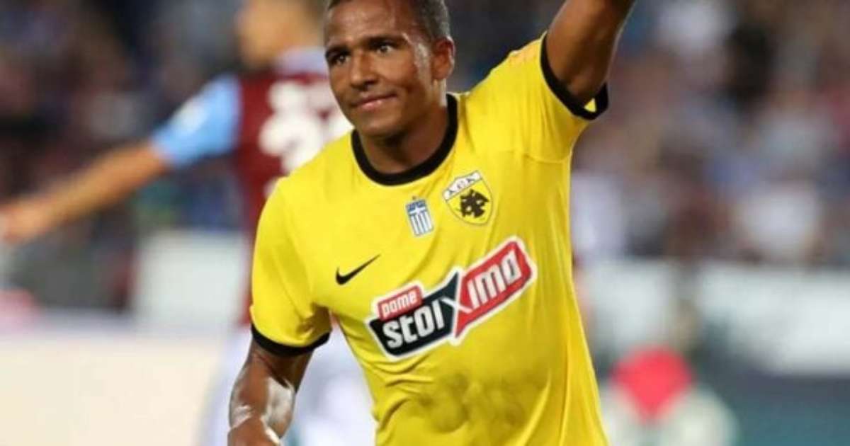 Internacional negocia empréstimo de Niclas Eliasson com o AEK