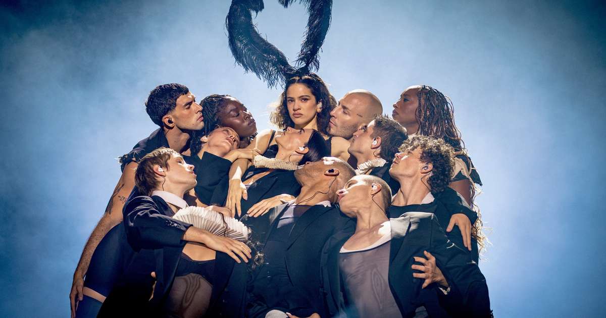 ROSALÍA entrega espetáculo cênico irretocável no Rio de Janeiro