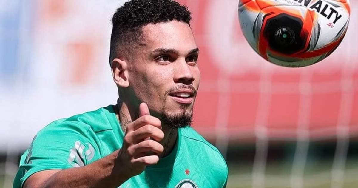 Palmeiras Delibera Futuro de Paulinho em Resposta à Mobilização da Torcida
