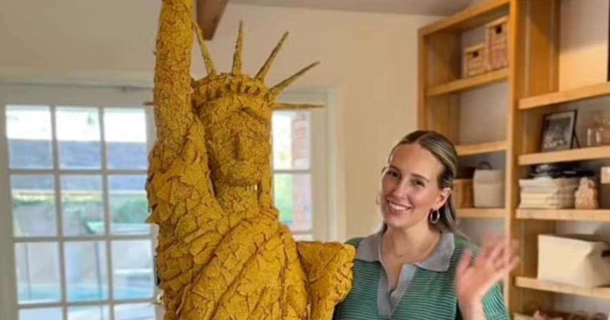 Influenciadora viraliza ao criar estátua feita de Doritos para concurso; prêmio ultrapassa R$ 1 milhão