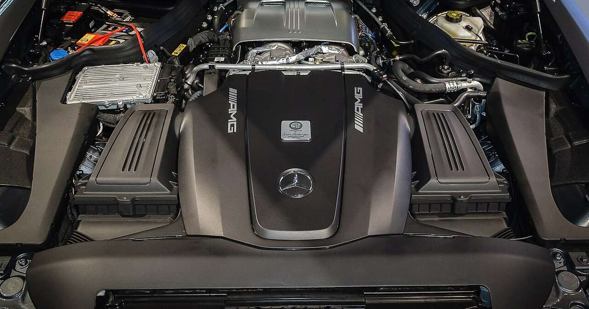 Mercedes-AMG recalcula rota e retorna com o desenvolvimento dos motores V8