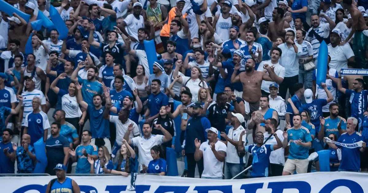 Mosaico da Torcida do Cruzeiro Promete Emocionar; Ingressos para o Confronto com o Flamengo Já Vendidos em Larga Escala