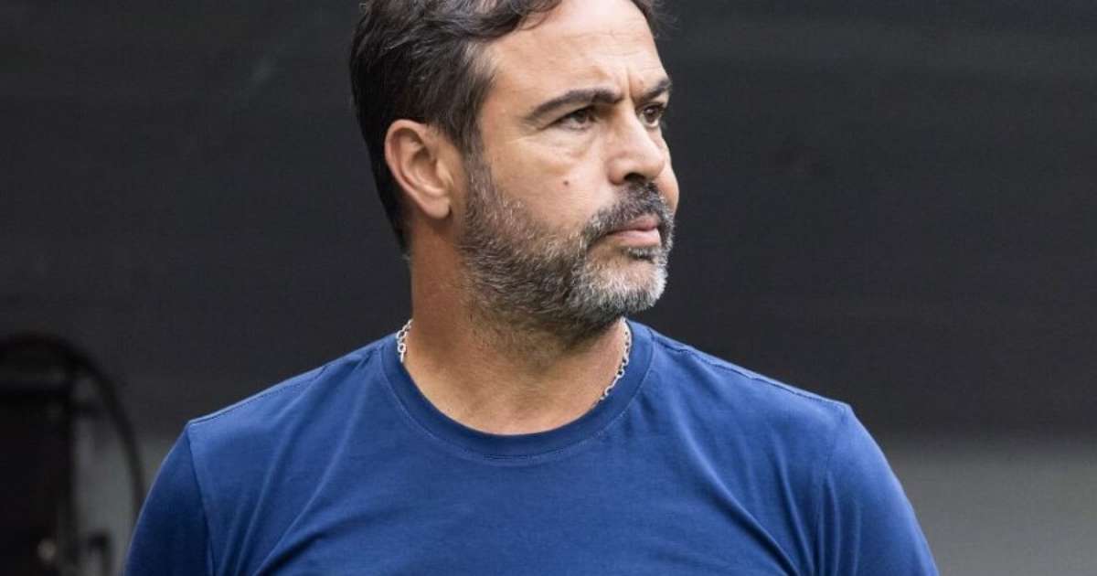 Artur Jorge aposta em novos reforços e celebra a força da torcida na preparação para o Flamengo