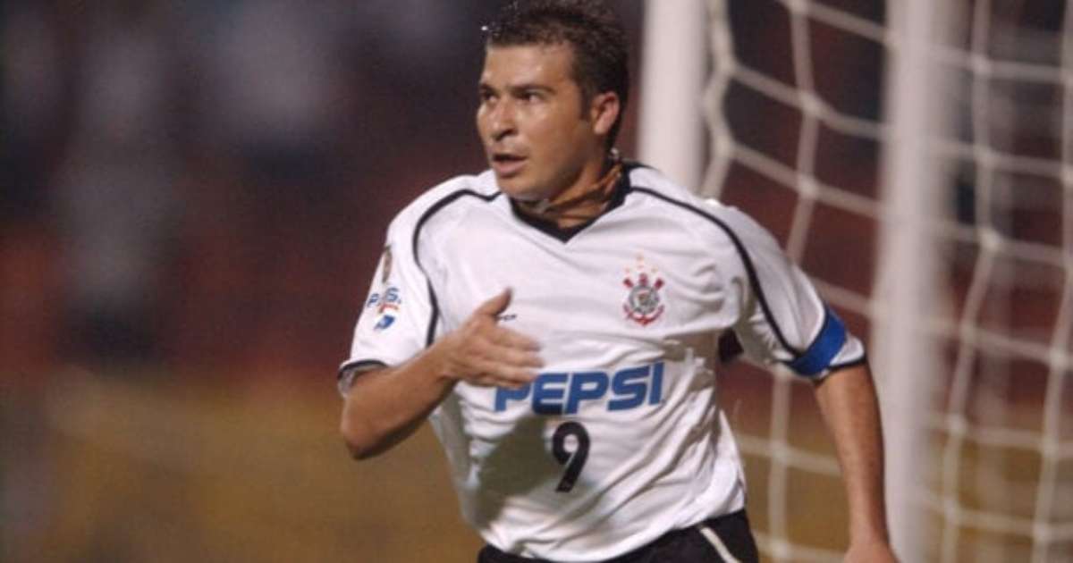 Corinthians volta a enfrentar o Rosario Central na Libertadores após 26 anos