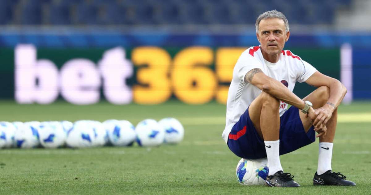 PSG e Aston Villa abrem a temporada do futebol europeu com disputa da Supercopa da Uefa