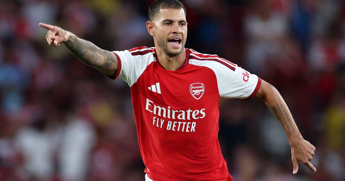 Arsenal vence o Como nos pênaltis em estreia de Bruno Guimarães