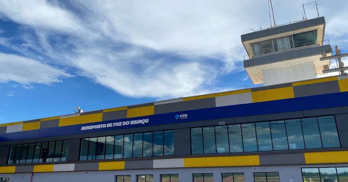 Passageiros são retirados de avião após brincadeira sobre bomba durante o embarque