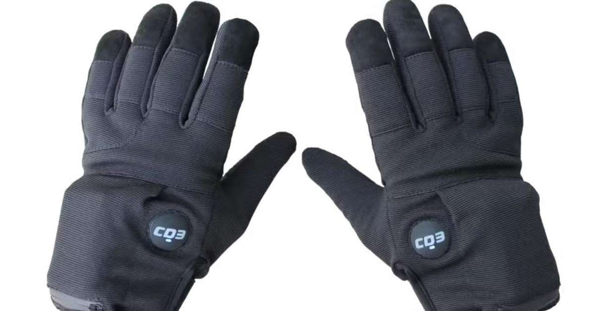 ICE planeja equipar agentes com luvas que aplicam choques elétricos contra imigrantes nos EUA