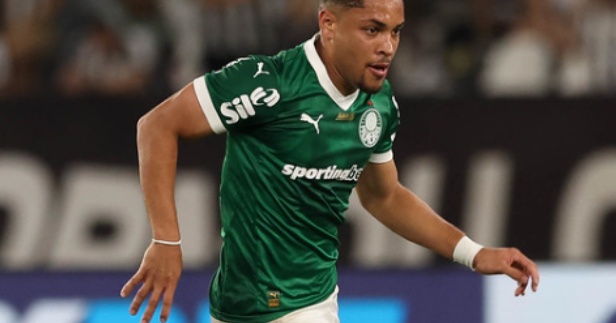Vitor Roque Analisa Desafio Cruel: Palmeiras Enfrenta Cerro Porteño em Grande Confronto