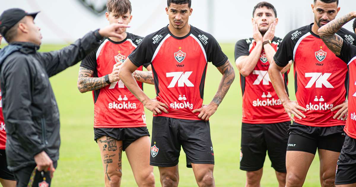 Vitória volta aos trabalhos de olho em duelo com o Botafogo pelo Brasileirão