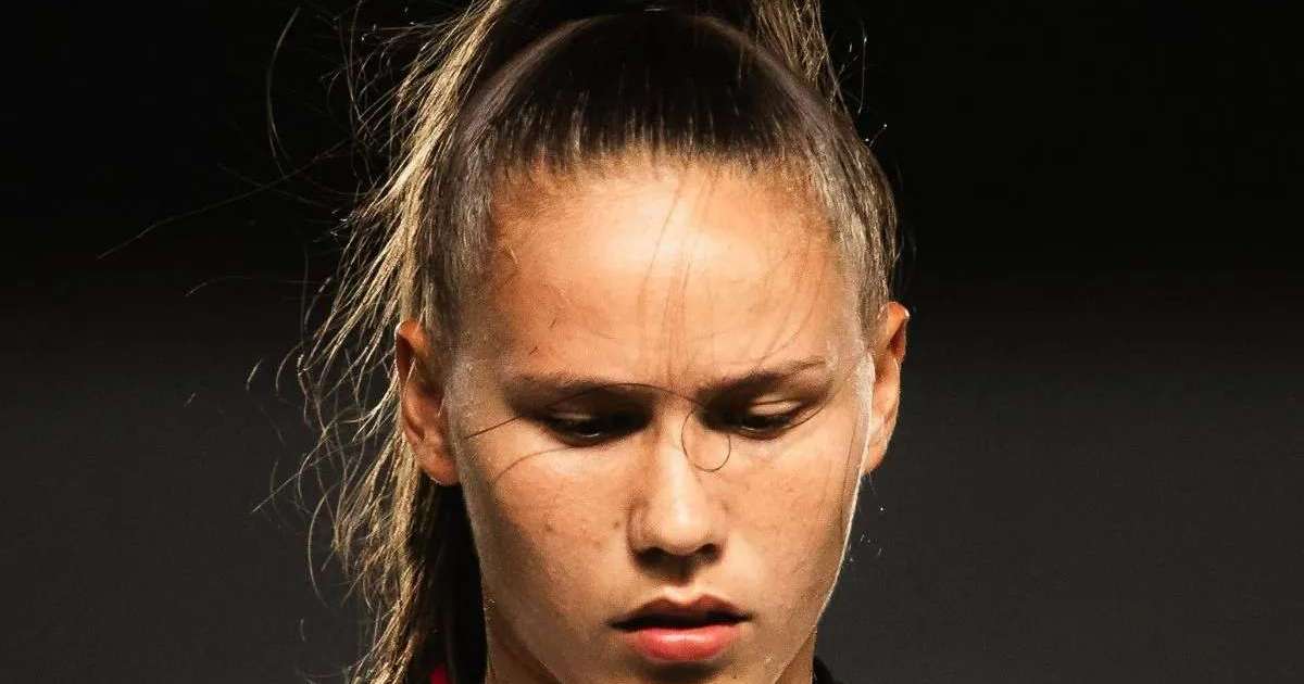 Saiba quem é Brendha, destaque da base do Flamengo; veja números