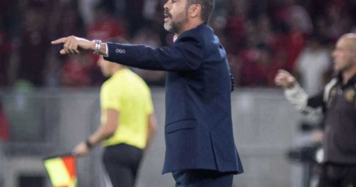 Apatia no primeiro tempo custou caro ao Cruzeiro, que se despede da Libertadores no Maracanã
