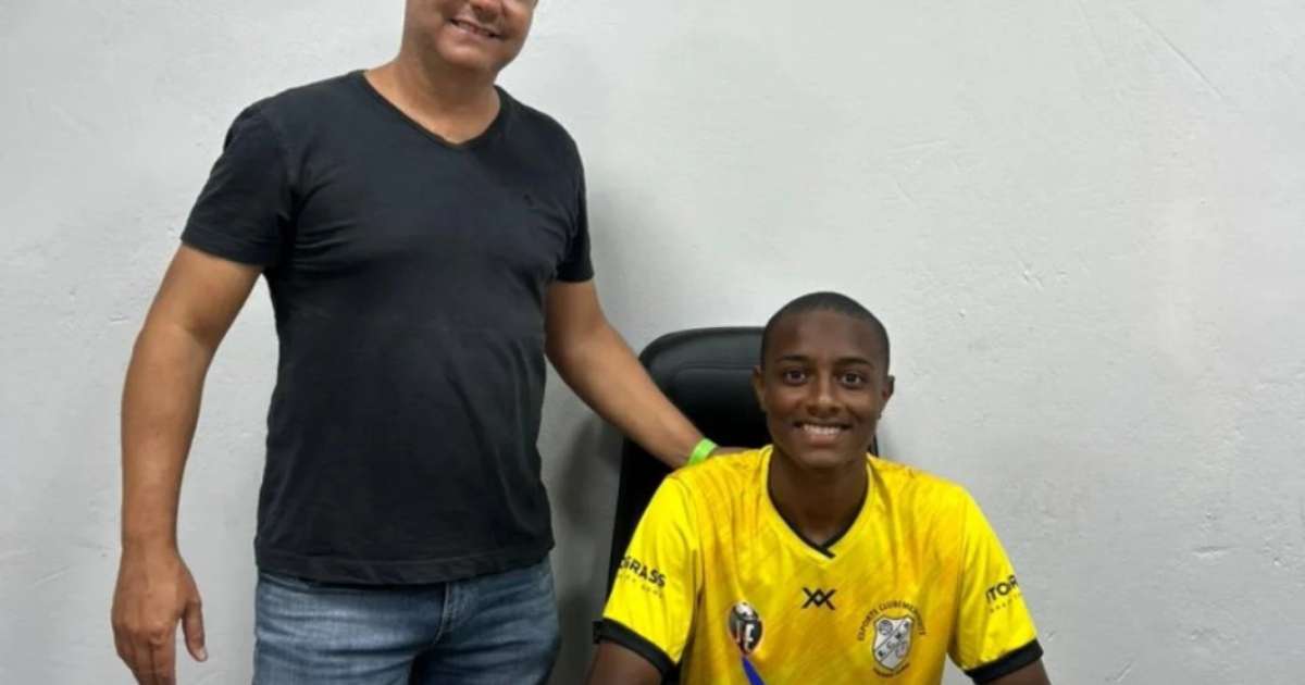 Corinthians Anuncia Rescisão de Contrato com Volante em Reestruturação de Elenco