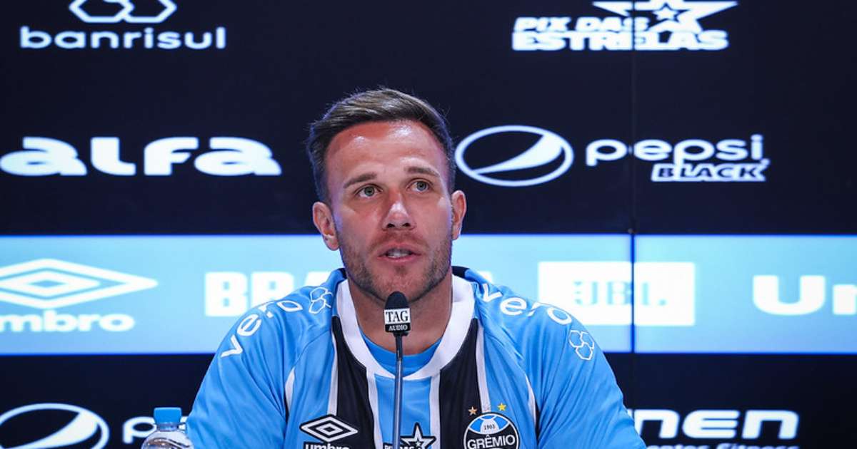 Nestor Hein critica Arthur e descarta retorno ao Grêmio devido a problemas físicos e éticos