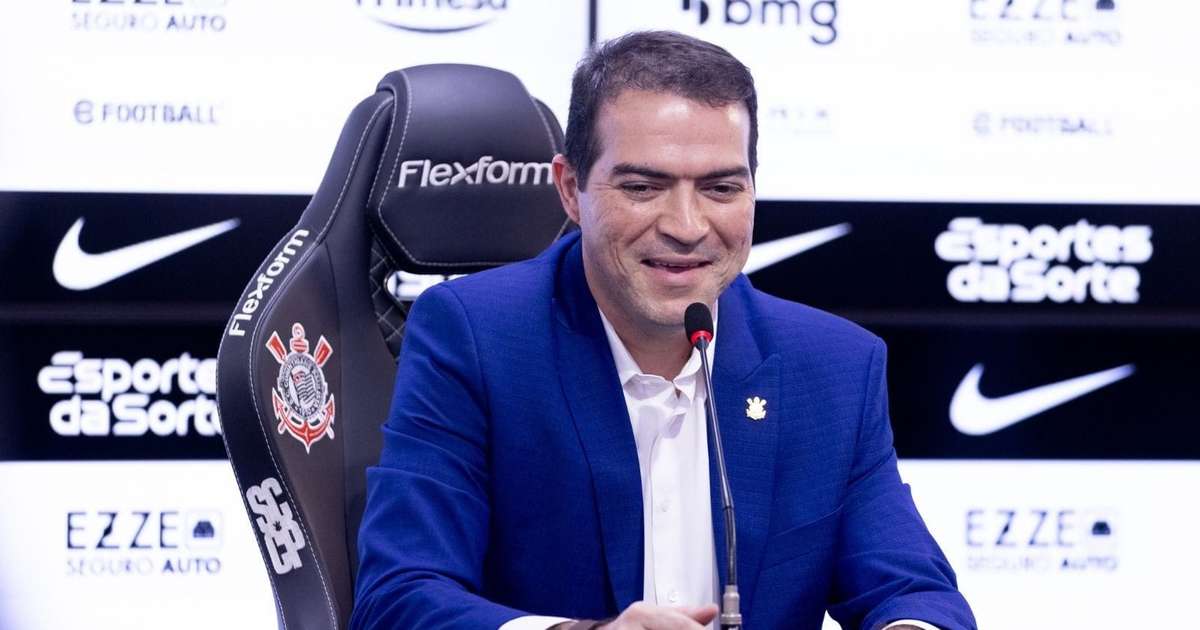 Marcelo Paz Avalia Possíveis Reforços para Fortalecer o Corinthians Sob o Comando de Diniz