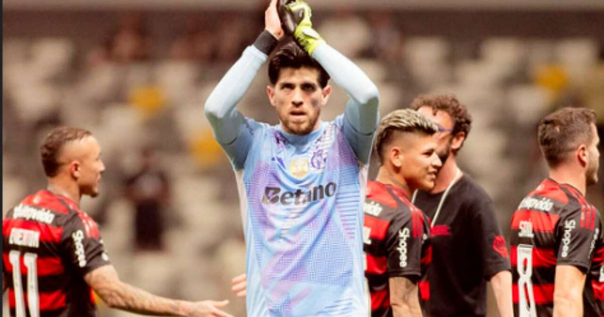 Flamengo Anuncia Contratação do Goleiro Rossi em Reforço Estratégico para a Temporada