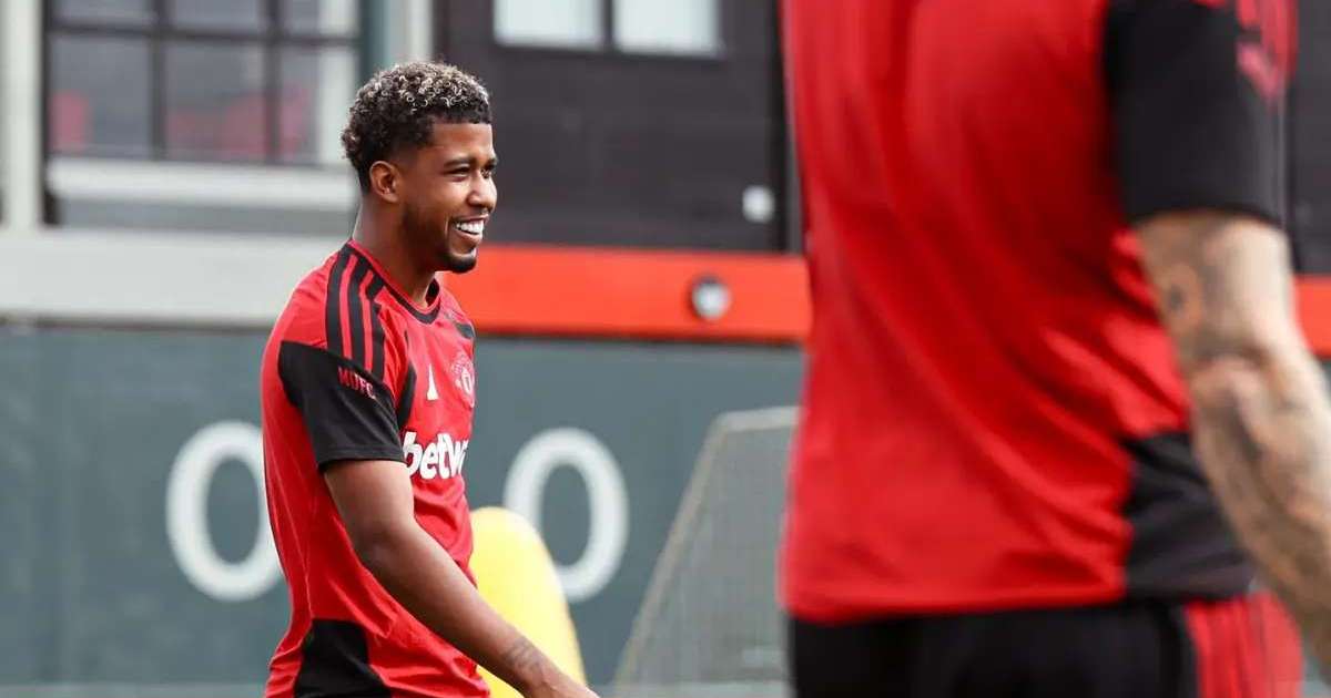 Andrey Santos joga? Manchester United estreia na Premier League neste sábado
