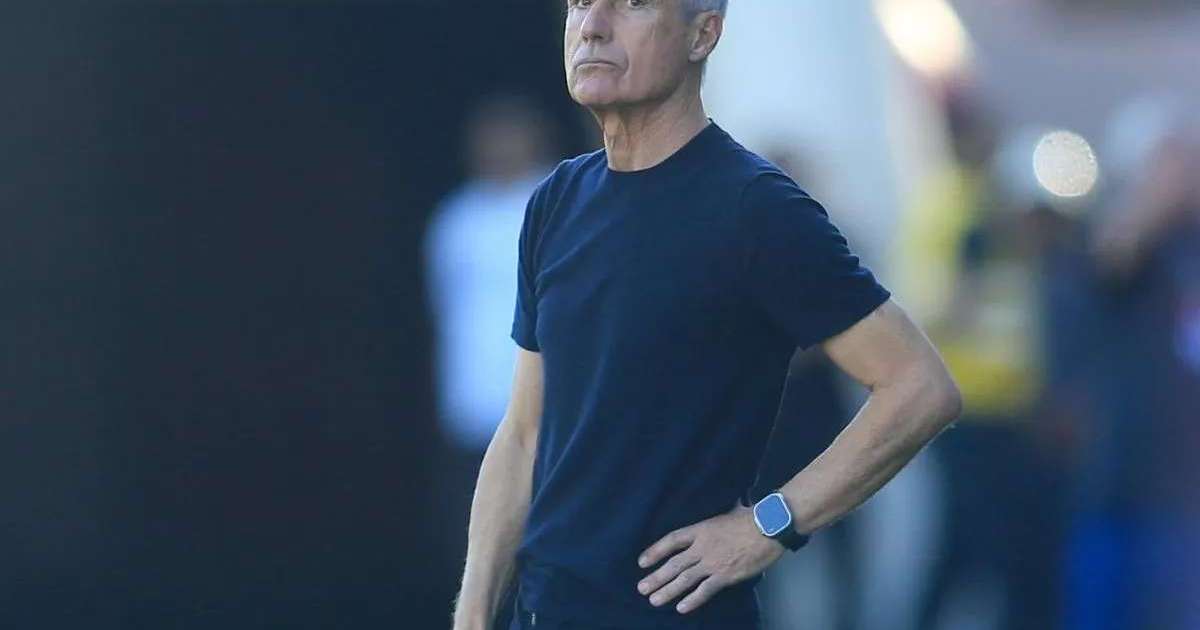 Comissão técnica sob pressão: Grêmio mantém Luís Castro em meio a crise e clássicos decisivos se aproximam