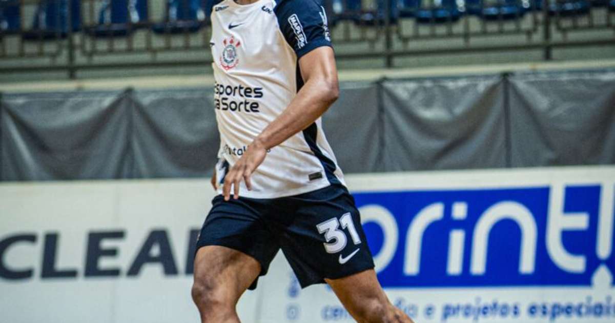Maicon entra no time sub-20 após transição do futsal e promete explorar habilidades técnicas no campo