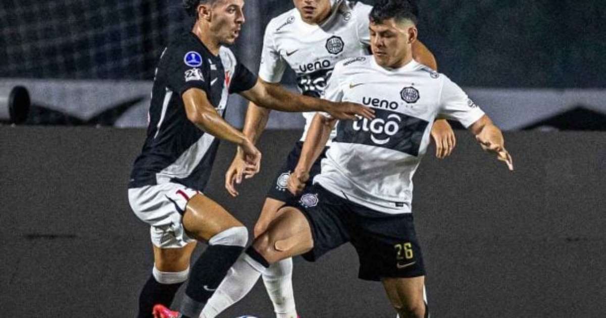 Pedro Emanuel chega invicto em mata-matas pelo Vasco