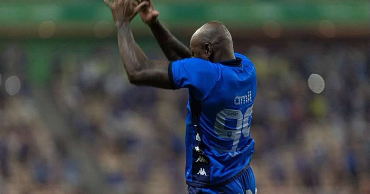 Nacional-AM vence o CSA e abre vantagem no playoff da Série D