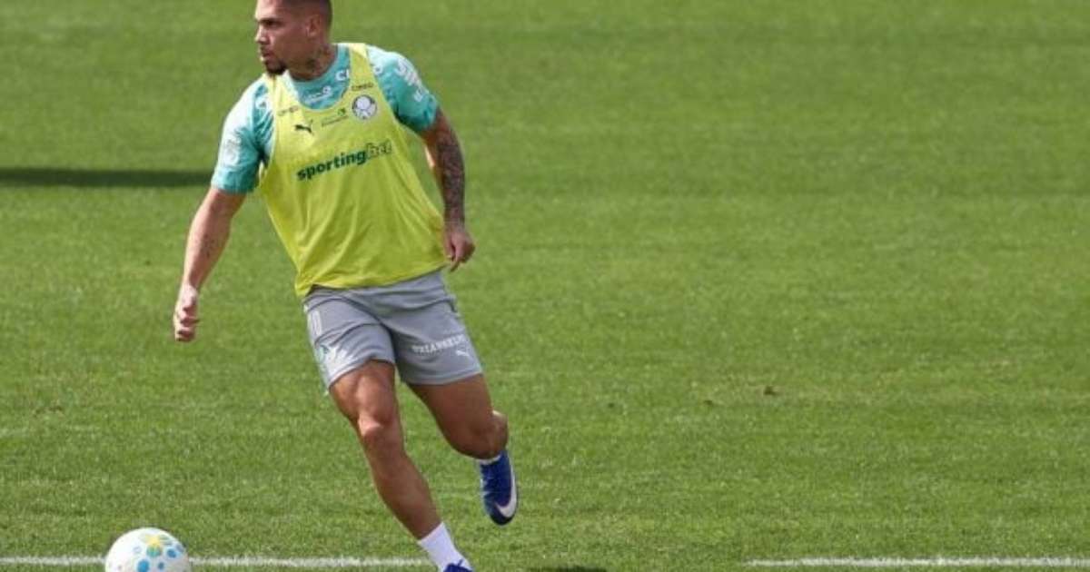 Paulinho sofre nova lesão e adia retorno ao Palmeiras por mais três semanas