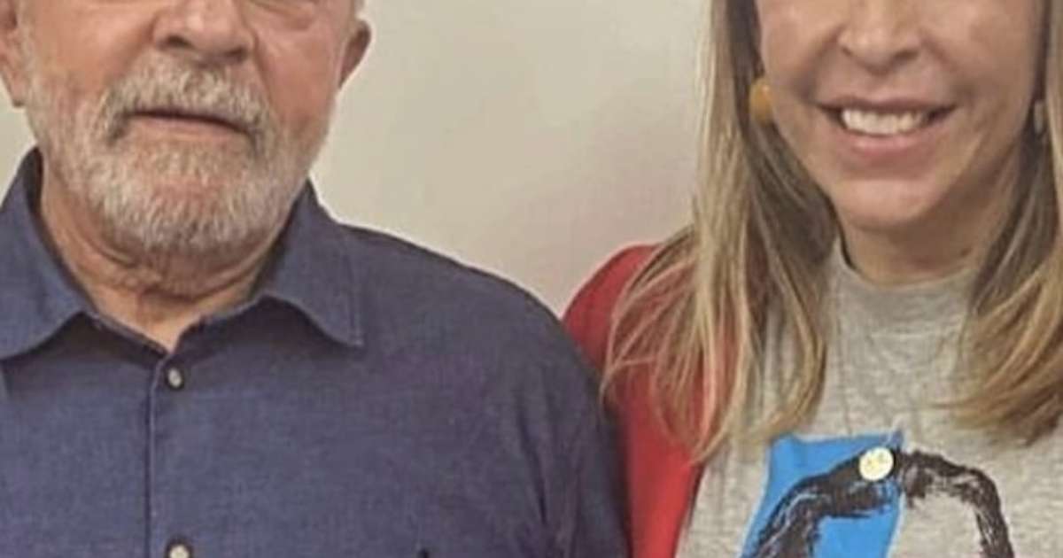 Lula disse que lobista nunca esteve ao lado dele, mas Roberta postou fotos com presidente