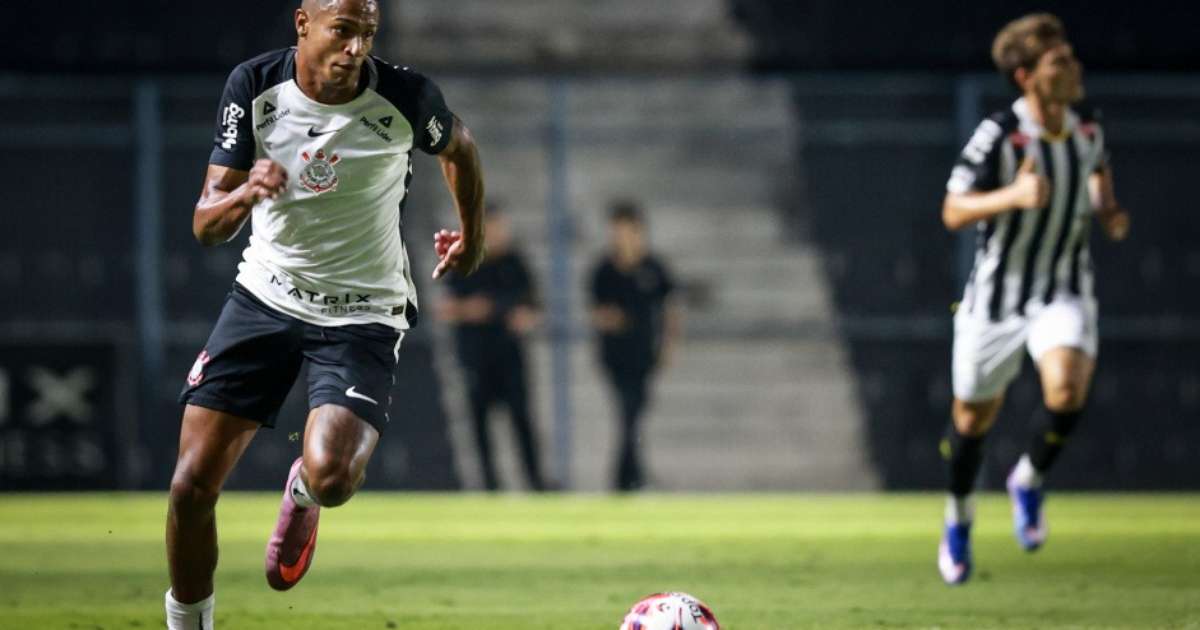 Emprestado ao Zabbar, Luiz Fábio busca resgatar a confiança no futebol maltês após momento difícil no Corinthians