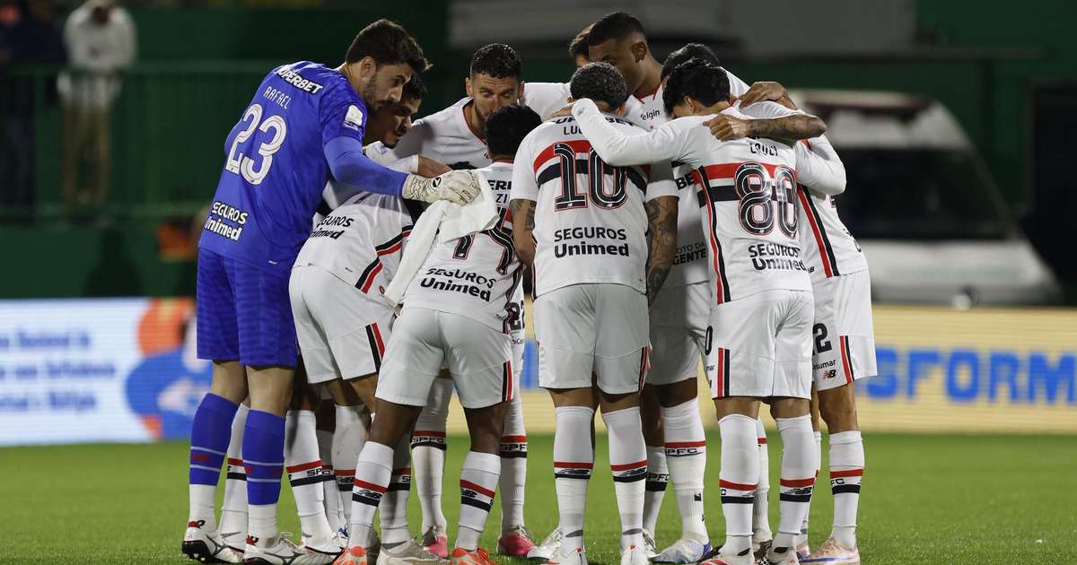 São Paulo: Arboleda e Rafinha voltam, mas Calleri é dúvida contra o Bragantino