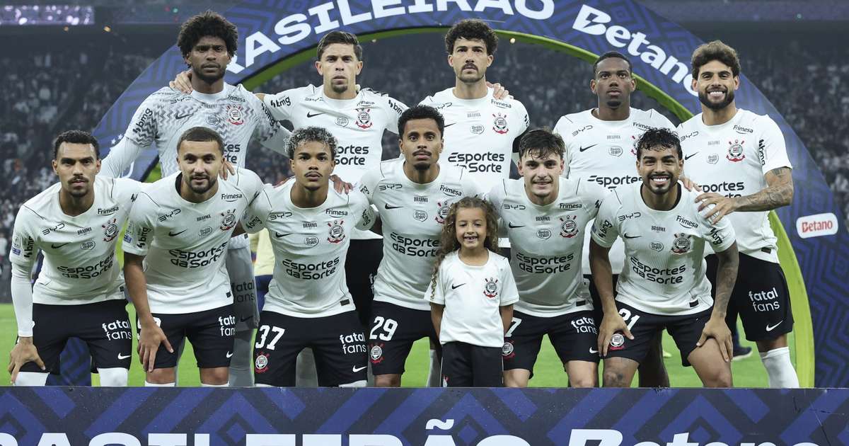 Corinthians mantém postura e busca proposta melhor por André
