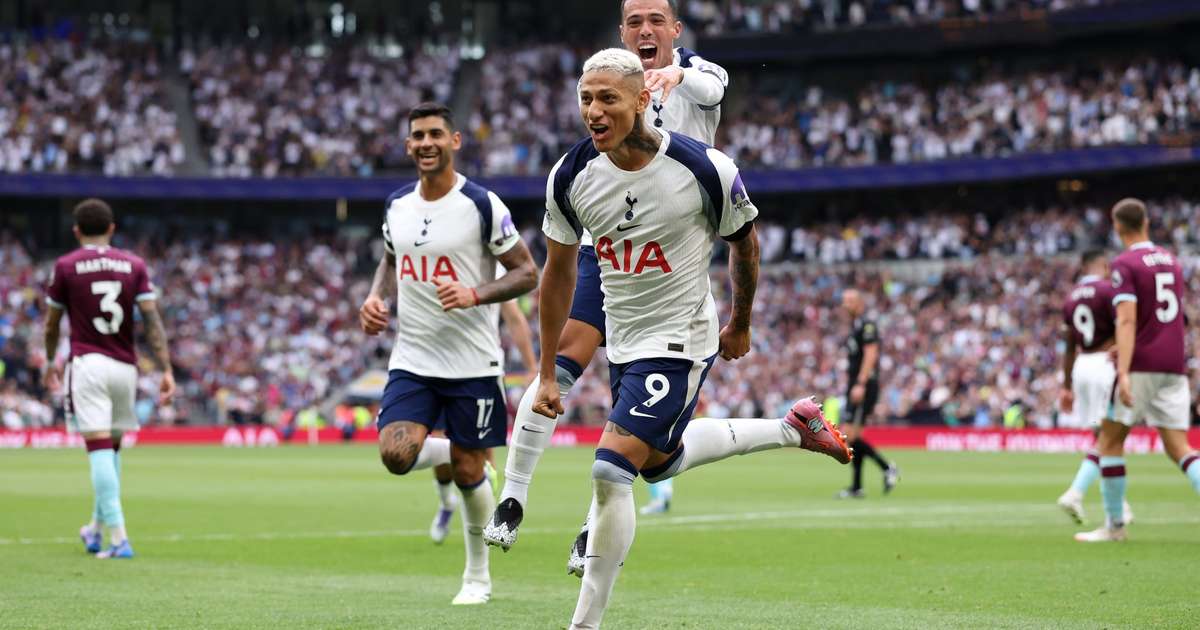 Richarlison aceita proposta de time de Salah e fica perto de deixar o Tottenham