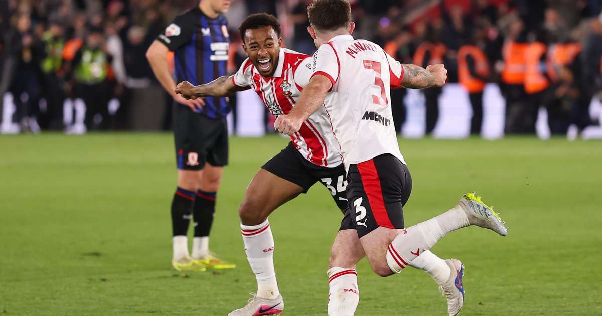 Ex-São Paulo faz golaço em jogo da segunda divisão da Inglaterra