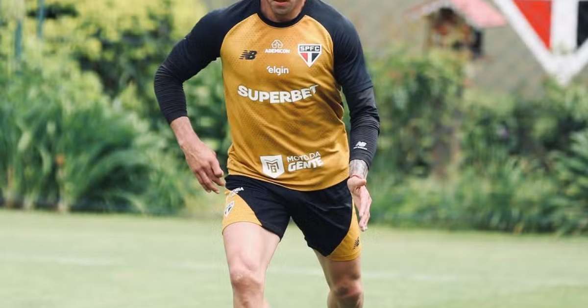 Rafael lidera ranking de jogadores do São Paulo com mais partidas completas no Brasileirão