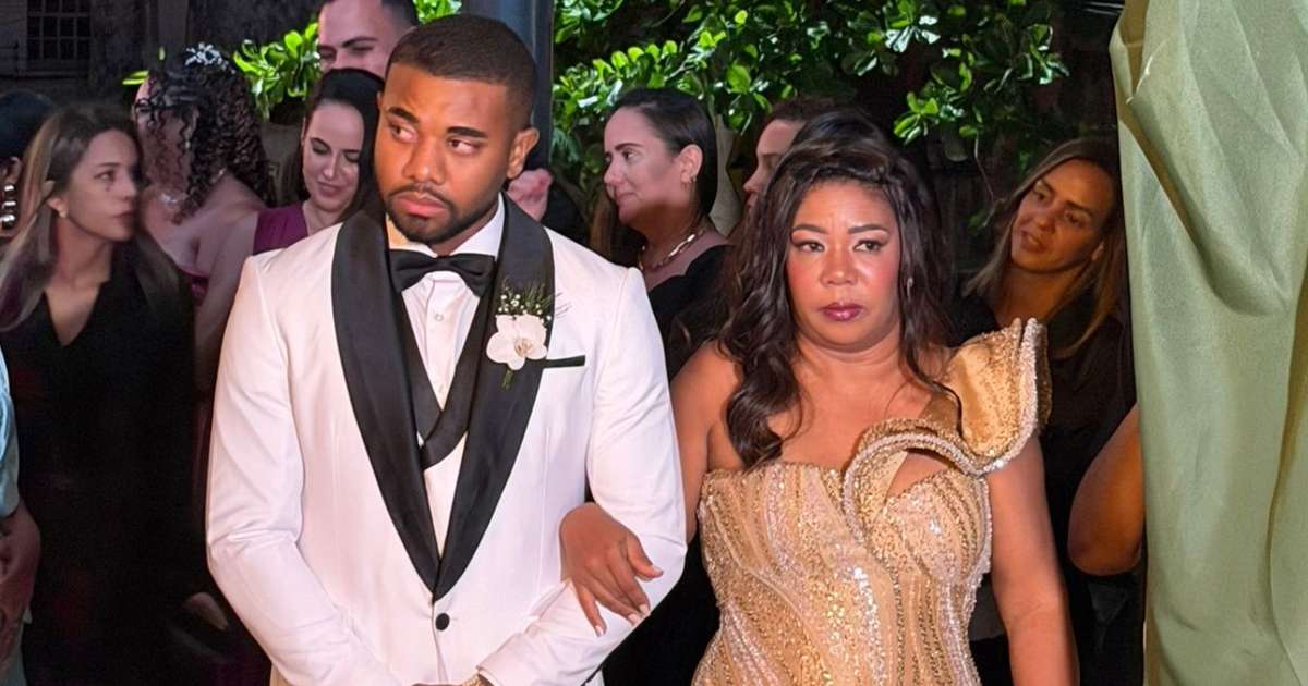 Nem foto, nem vídeo: mãe de Davi Brito rouba a cena com atitude inesperada durante casamento do ex-BBB e causa na web. 'Top momentos da história da internet'