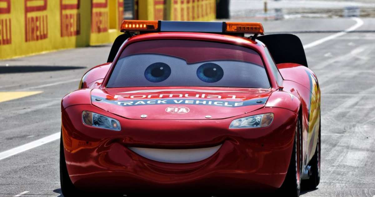 F1: Relâmpago McQueen faz voltas promocionais antes do GP da Itália
